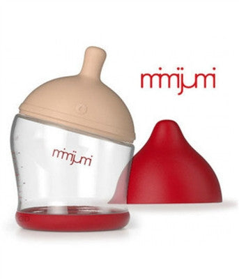 Mimijumi breastfeeding bottles, second to mum.